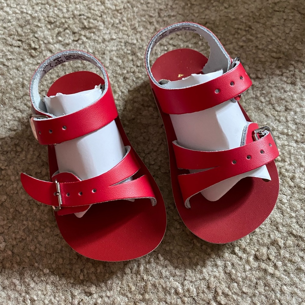 Red sun san seawees size 4 brand new